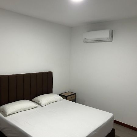 Hotel Gallery By 70 Medellin Luaran gambar