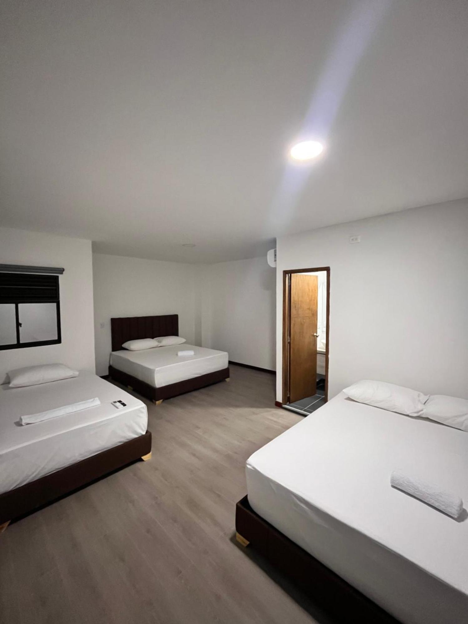 Hotel Gallery By 70 Medellin Luaran gambar