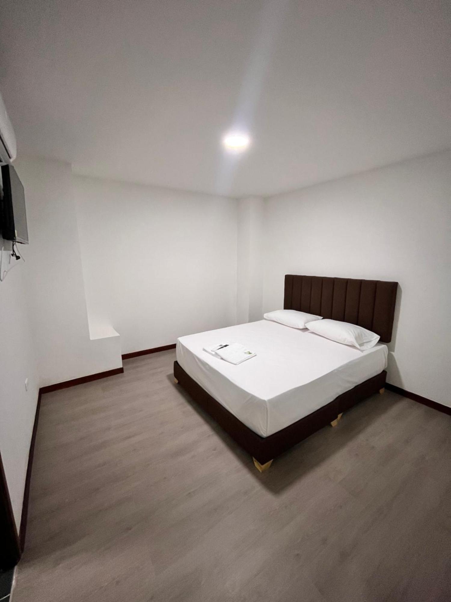 Hotel Gallery By 70 Medellin Luaran gambar