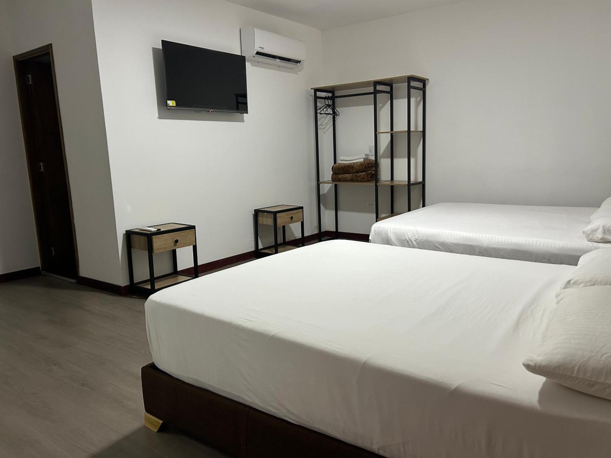Hotel Gallery By 70 Medellin Luaran gambar