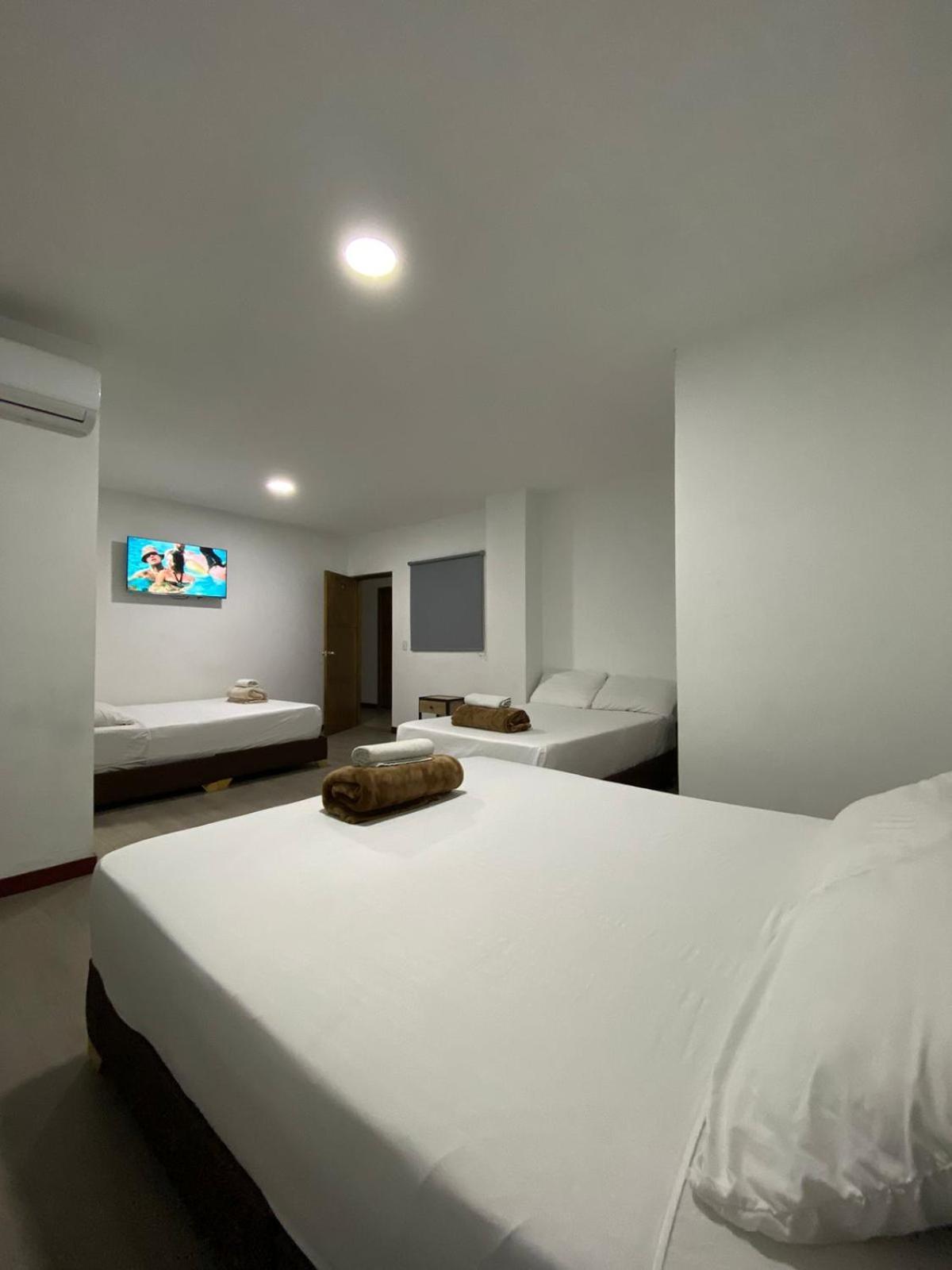 Hotel Gallery By 70 Medellin Luaran gambar