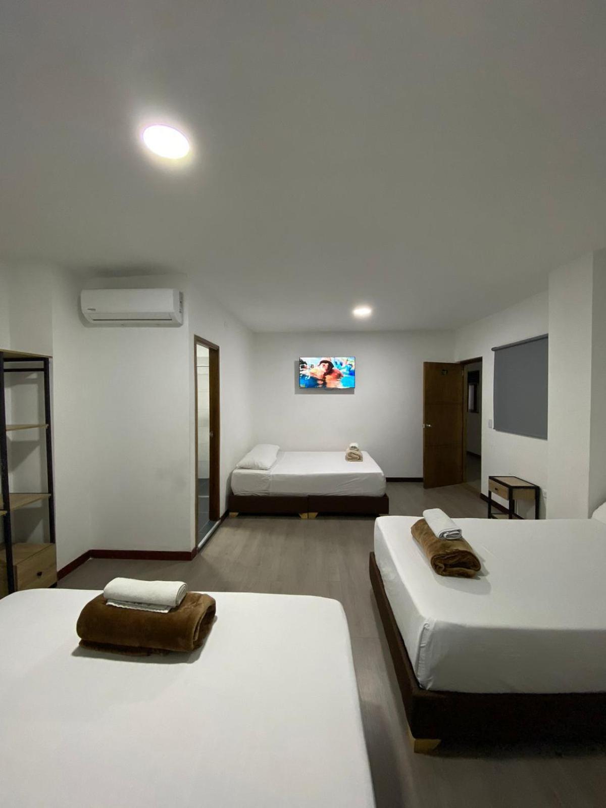 Hotel Gallery By 70 Medellin Luaran gambar